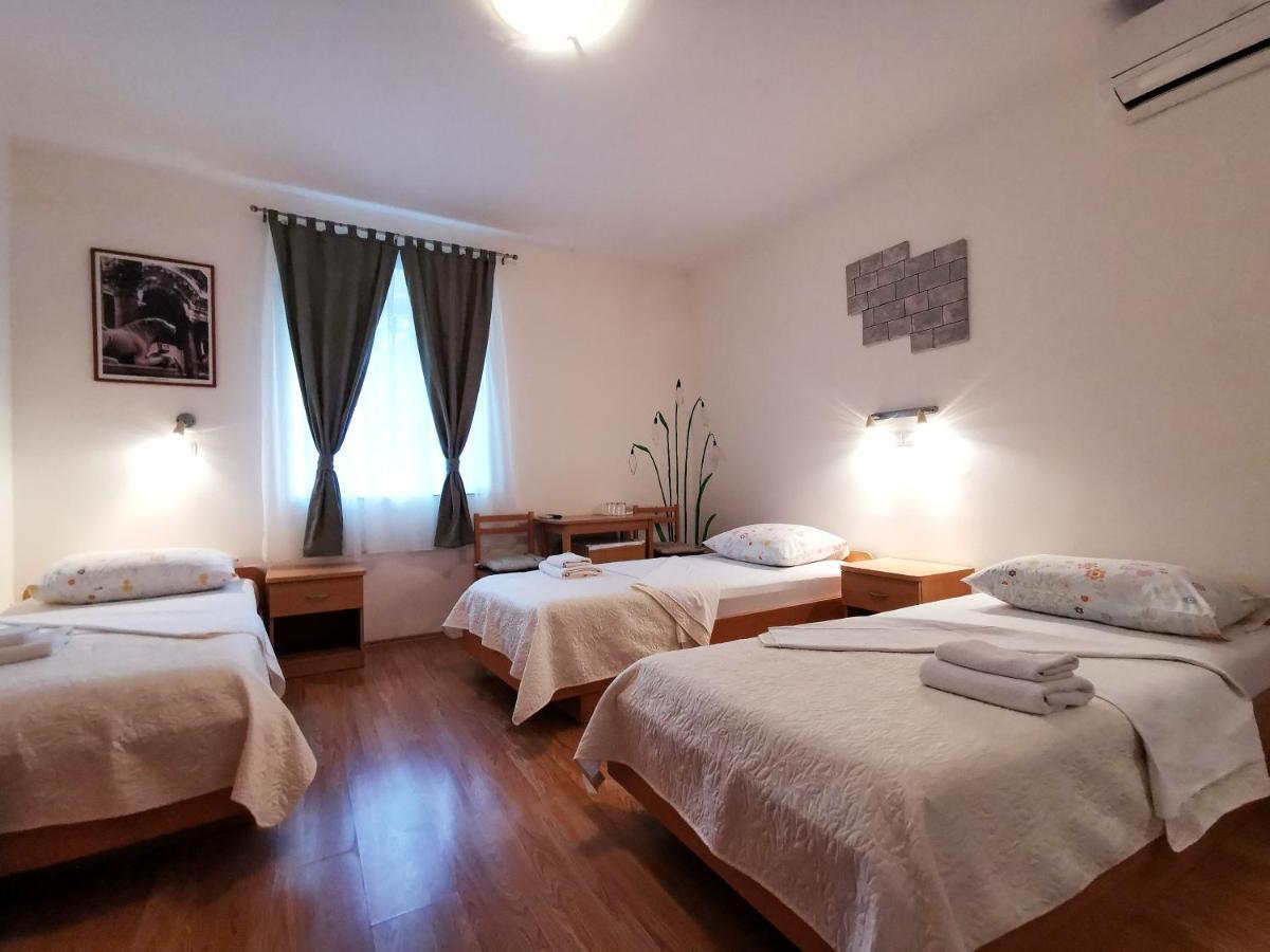 Guest House Il Giardino Duplancic Split Exterior photo